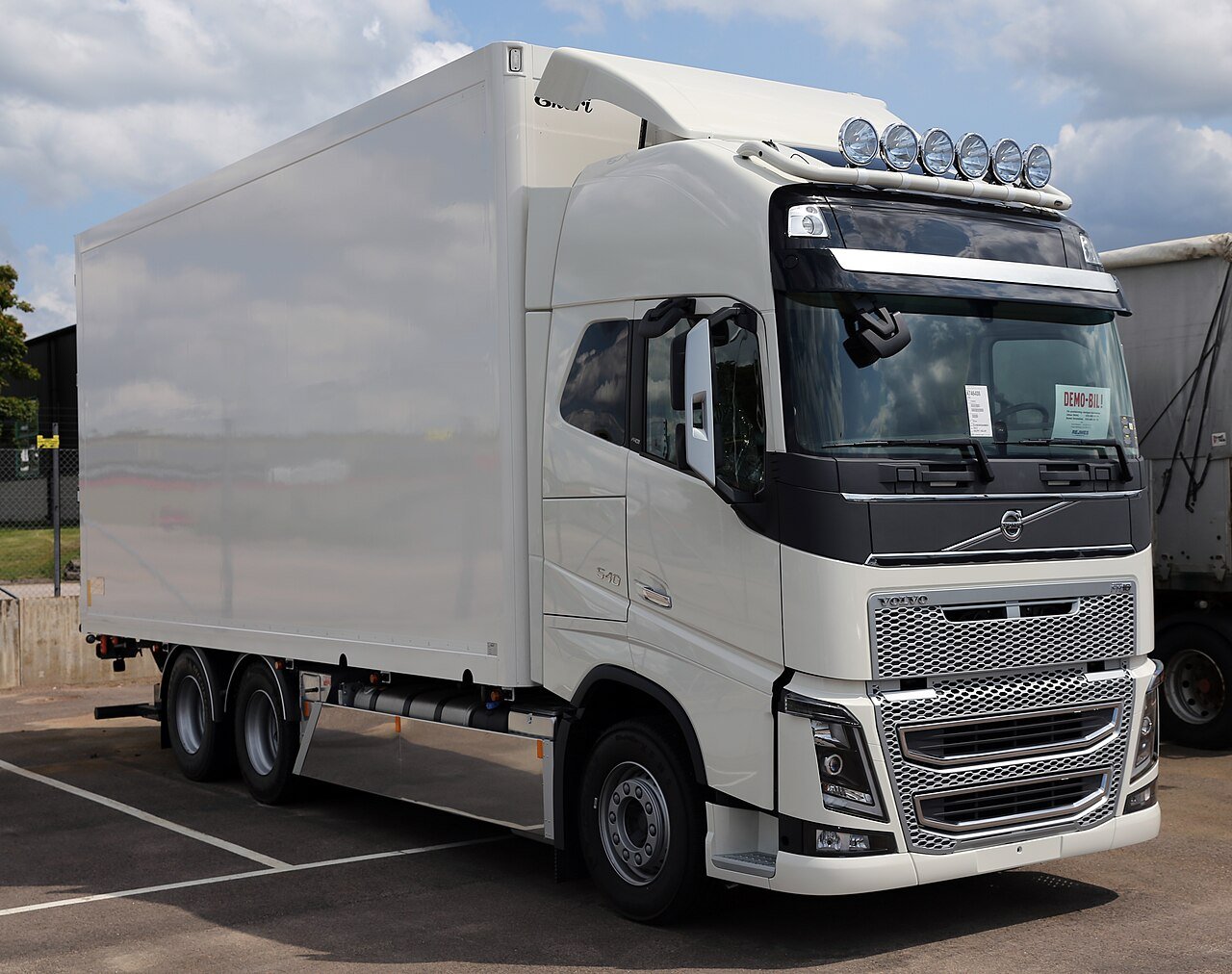 Volvo trucks Stage 1 ECU file TRW EMS2 software 9090618502